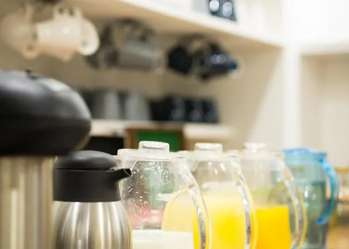 Отель Alcides Понта-Делгада