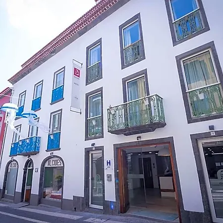 Alcides Ponta Delgada