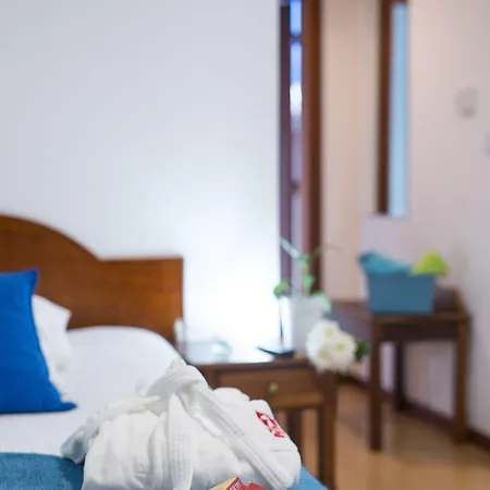 Hotel Alcides 2*