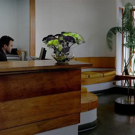 Hotel Alcides Ponta Delgada (Sao Miguel)