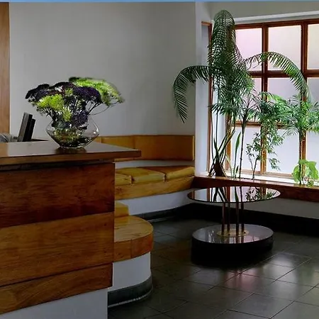 Alcides Ponta Delgada