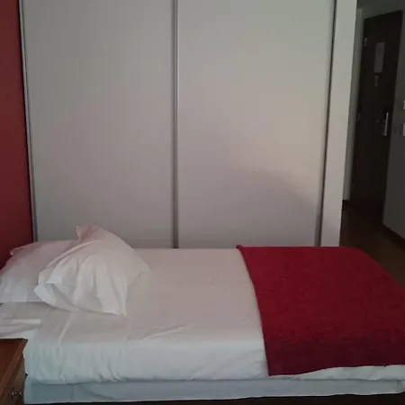 Alcides Ponta Delgada